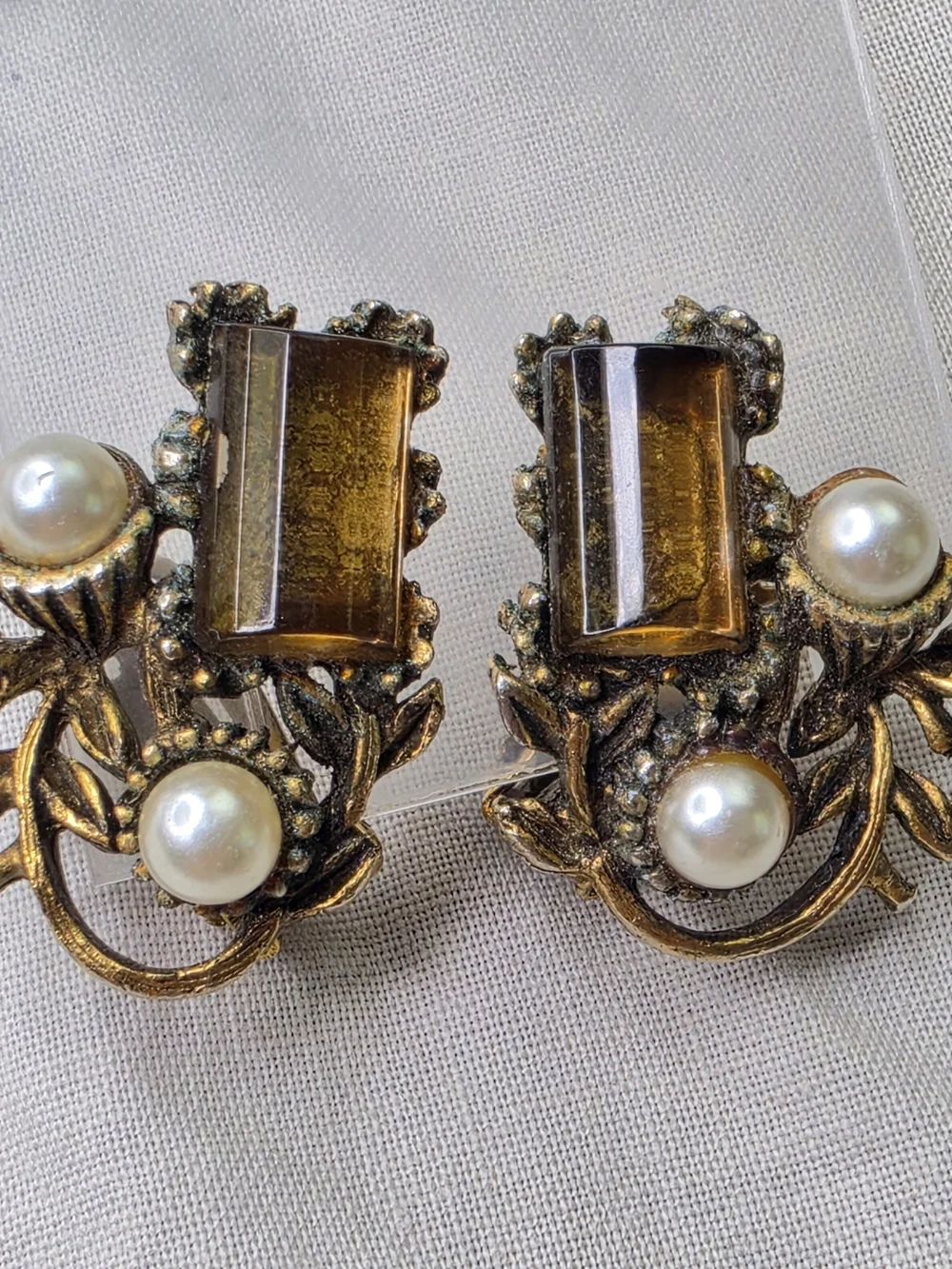 Vintage Amber Molded Glass Faux Pearl Accent Clip On Statement Earrings Golden